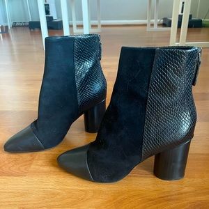 Nine West Black Suede Leather Pointed Pointy Toe Ankle Boots Booties Size 7